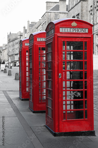 Nowoczesny obraz na płótnie Phone boxes on the Royal Mile