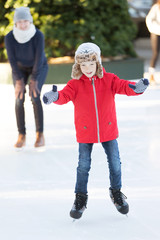 Canvas Print - family ice skating