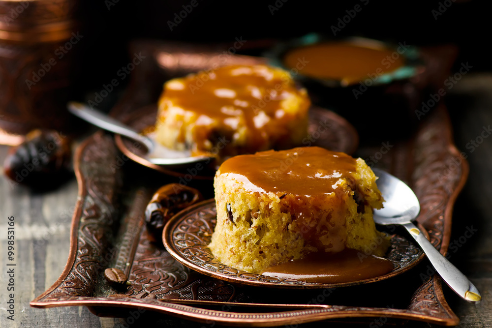 Obraz na płótnie date pudding with caramel w salonie