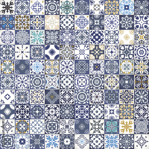 wspaniala-kwiecista-mozaika-kolorowe-marokanskie-kwadratowe-plytki-ceramiczne-plemienne-ornamenty