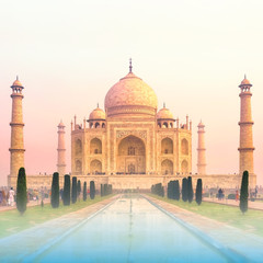 Fototapete - Taj Mahal world wonders temple of love in India