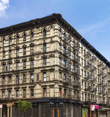Fototapete - New York City Apartment Building