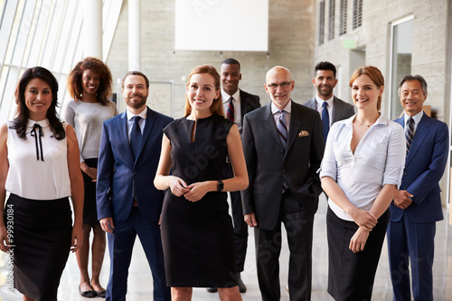 Fotografía Portrait Of Multi-Cultural Business Team In Office