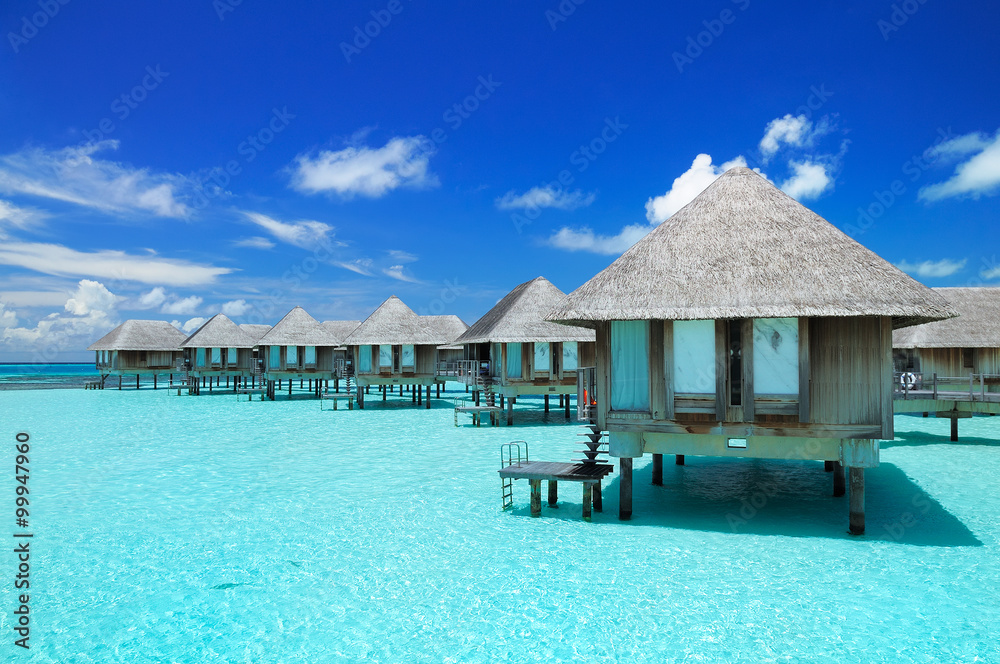 Maldivian water bungalows - obrazy, fototapety, plakaty 