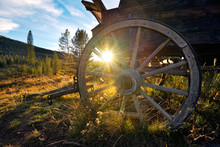 Wagon Wheel Free Stock Photo - Public Domain Pictures