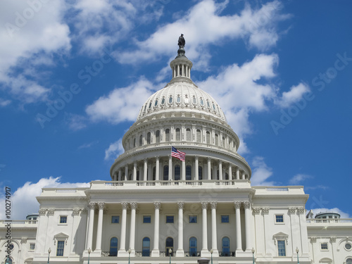 Fotografia, Obraz The US Capitol Building in Washington, DC with blue, cloudy sky background