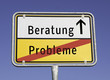 © Animaflora PicsStock - Ortsschild Probleme Beratung
