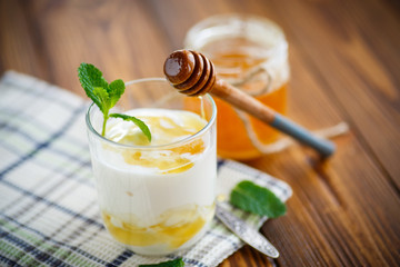 Poster - Greek yogurt with honey