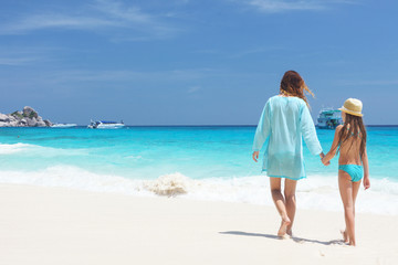 Wall Mural - Child on a beach