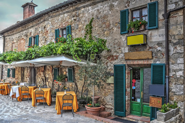 Wall Mural - restaurant tables in Moteriggioni