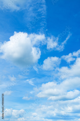 Naklejka na szybę Sky with clouds