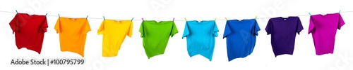 Fotomural colorful tshirts on washing line
