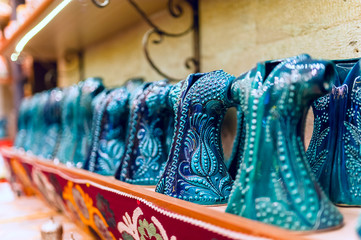 Wall Mural - Turkish ceramics in the Grand Bazaar in Istanbul, Turkey.