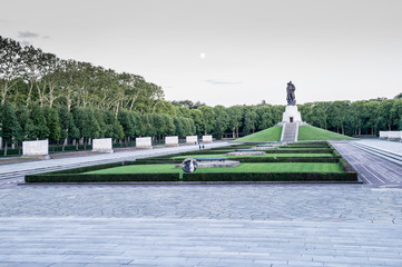 Wall Mural - Soviet War Memorial in Treptower Park, Berlin, Germany