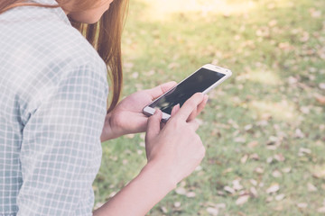 Poster - Young woman and smartphones