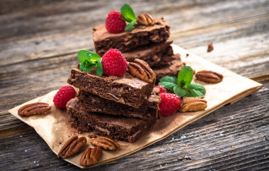 Poster - Brownies on wooden background