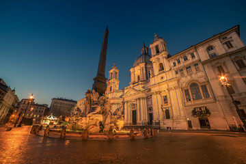 Fototapete - Rome, Italy: Piazza Navona in the sunrise