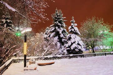 Winter evening in the city Park