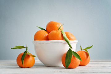 Wall Mural - Tangerines with leaves