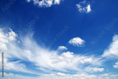 Obraz w ramie white clouds