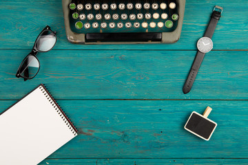 Fototapete - typewriter on the blue wooden desk