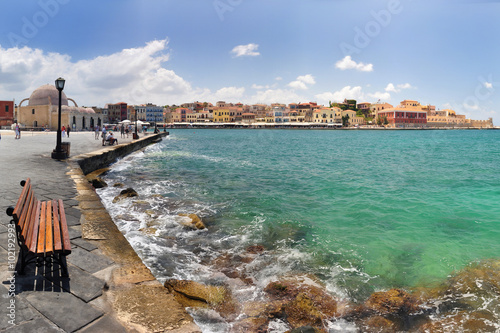 Naklejka na drzwi Hafenstadt Chania auf der Insel Kreta