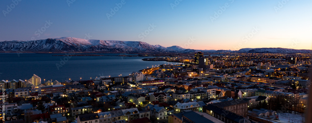 Obraz na płótnie Reykjavik skyline at dawn in Iceland. w salonie