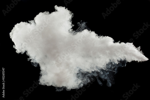 Zdjęcie XXL Biały dym na czarnym tle