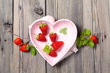 Wall Mural - Fresh strawberries.