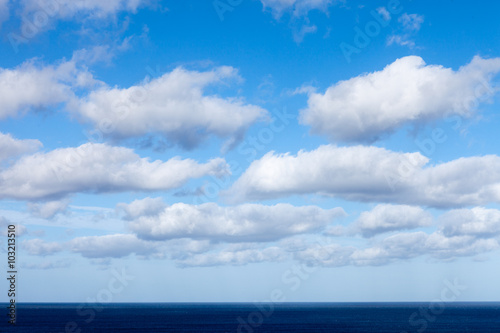 Naklejka na szafę Cielo mare e nuvole