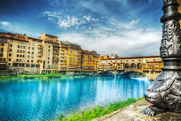 Wall Mural - Ponte Vecchio seen from Arno bank