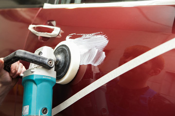 Polishing car