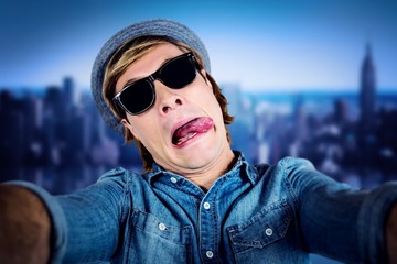 Aufkleber - Composite image of crazy hipster wearing sunglasses