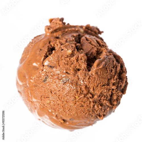 Schokoladeneis - einzelne Kugel Eis auf weißem Hintergrund – Stock-Foto ...