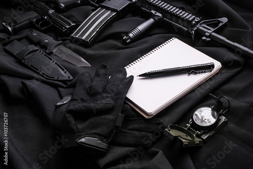 Fotografía Workplace for the soldier with clean notebook for writing