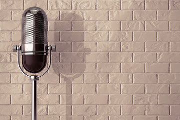 Aufkleber - Vintage silver microphone