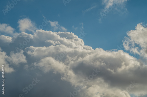 Naklejka nad blat kuchenny Wolken