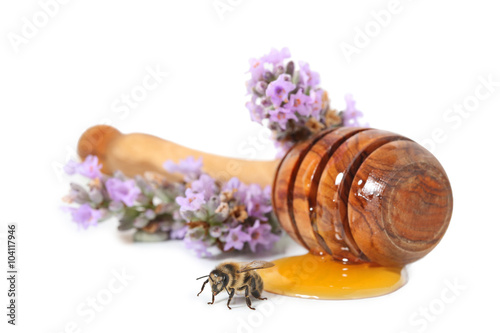 Miel Avec Abeille Sur Fond Blanc Acheter Cette Photo Libre De Droit Et Decouvrir Des Images Similaires Sur Adobe Stock Adobe Stock Miel Avec Abeille Sur Fond Blanc Acheter Cette Photo Libre De Droit Et Decouvrir Des Images Similaires Sur Adobe Stock Adobe Stock