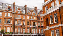 Facade Of British Victorian Terraced Flat In Chelsea 