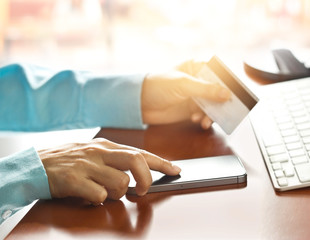 Aufkleber - Mobile payments, using smartphone and credit card for online shopping