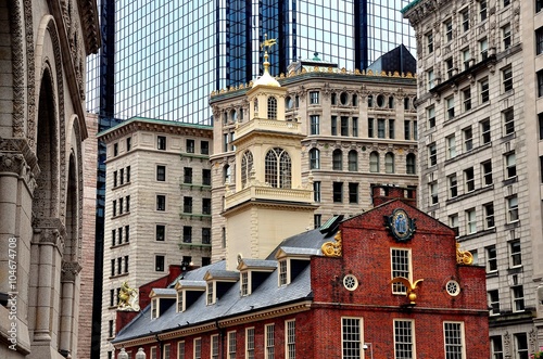 Fotografie, Obraz Boston, Massachusetts - July 13, 2013: The historic 1713 Old State House at the