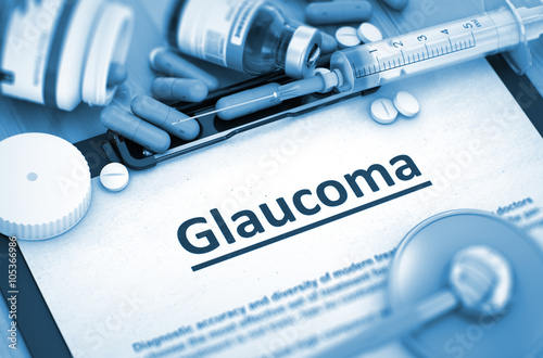Fotografía Glaucoma - Printed Diagnosis with Blurred Text