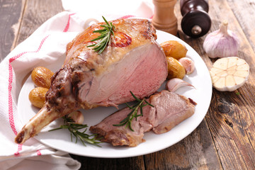 Wall Mural - roasted lamb leg