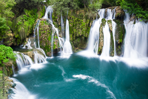 Fotomural Cascadas de Martin Brod sobre el Una parque nacional, Bosnia y Herzegovina