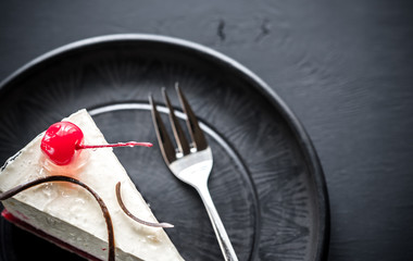 Wall Mural - Raspberry cheesecake with sweet cherry