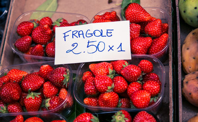 Wall Mural - fresh strawberries 