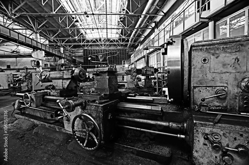  Obraz  Industrialny  fabryka-maszyn-tokarskich-stara