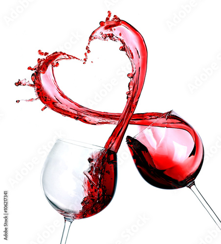 Cuadros en Lienzo Two glasses of red wine. Heart Splash