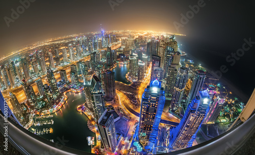 dubaj-widziany-rybim-okiem
