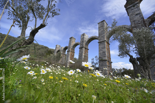 Fotografia  Ancient aquaduct at Moria Lesvos Greece